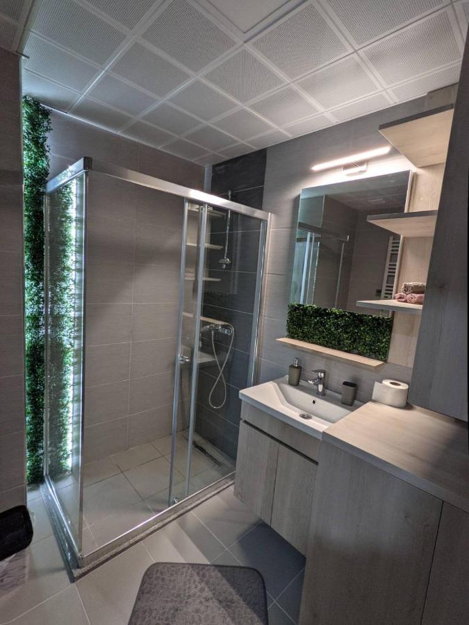 Sky Side Luxury Condo Skopje Zewnętrze zdjęcie